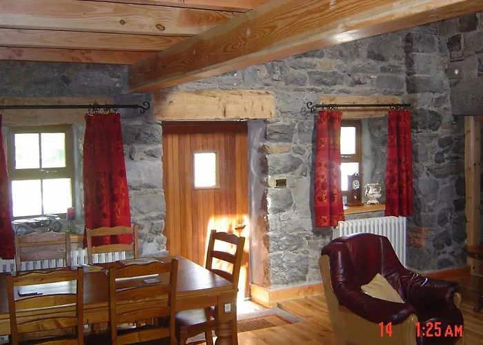 Traditional Stone Cottage 300 Years+